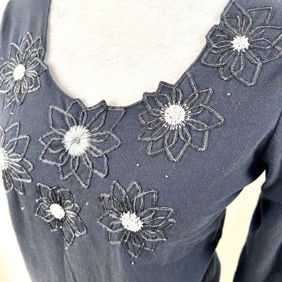 Talbots Top Womens Small Petite Black Beaded Neck 3/4 Sleeve Round Neck Casual - Picture 3 of 9